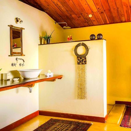 Entumoto Main Camp Hotel Ololaimutiek Ngoại thất bức ảnh