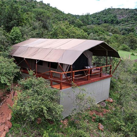 Entumoto Main Camp Hotel Ololaimutiek Ngoại thất bức ảnh