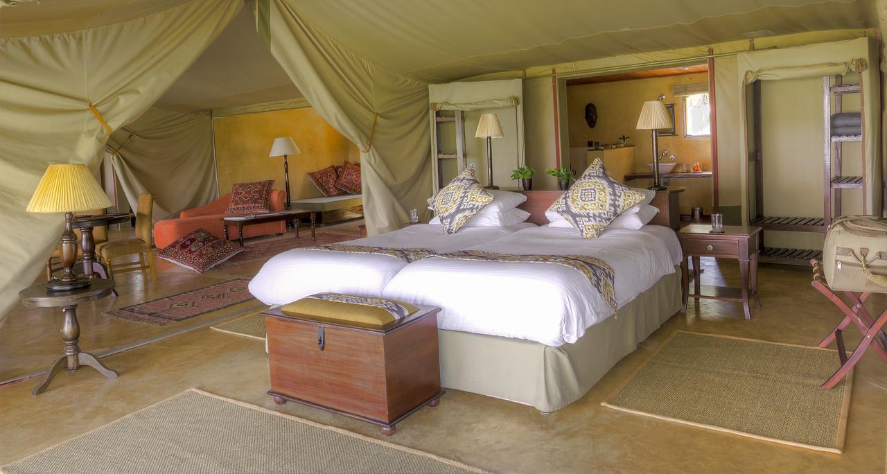 Entumoto Main Camp Hotel Ololaimutiek Ngoại thất bức ảnh